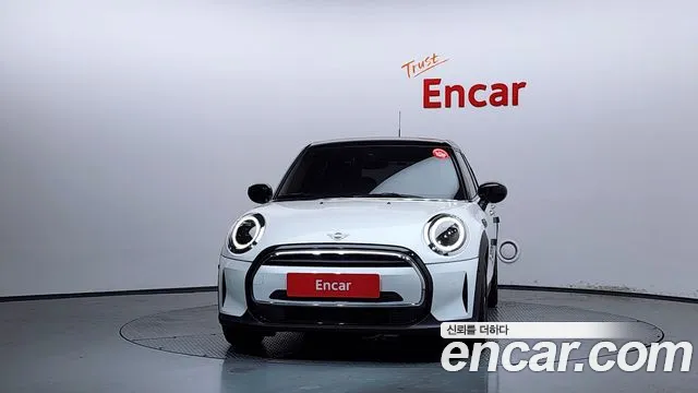Mini Cooper Cooper 5 дверей Classic — Фото автомобиля 3