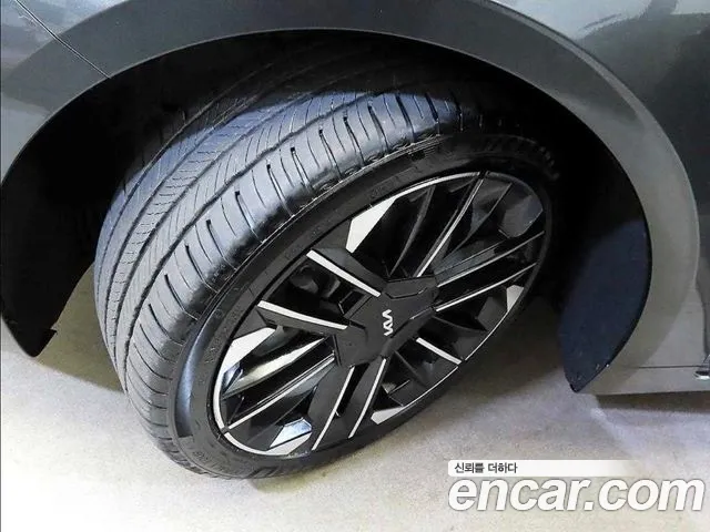 Kia K8 The New K8 2.5 Бензин 2WD — Фото автомобиля 20