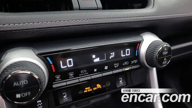 Toyota RAV4 — Фото автомобиля 16
