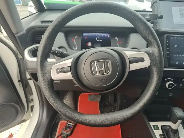Honda Fit — Фото автомобиля 10