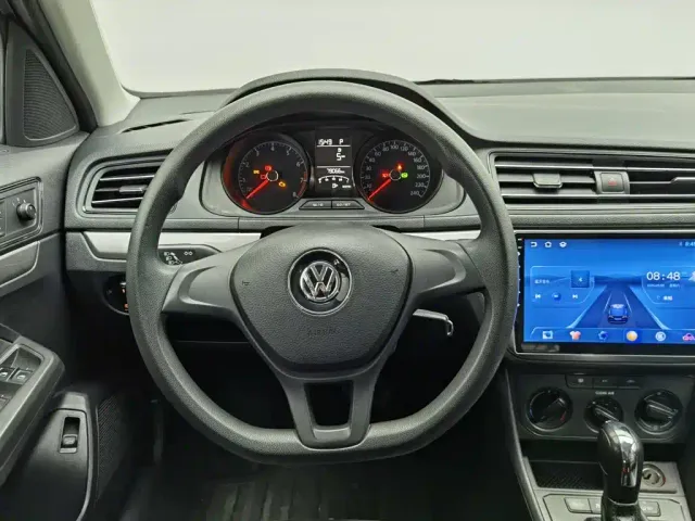 Volkswagen Lavida — Фото автомобиля 11