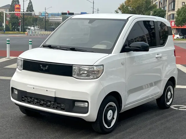 Фотография автомобиля — Wuling Hongguang Mini EV