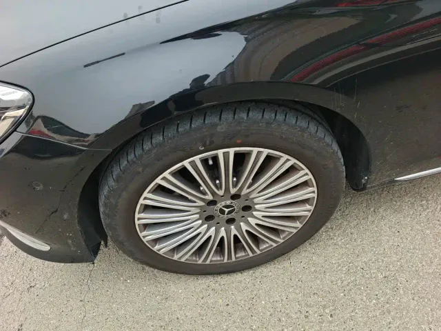 Mercedes-Benz E-Class — Фото автомобиля 2