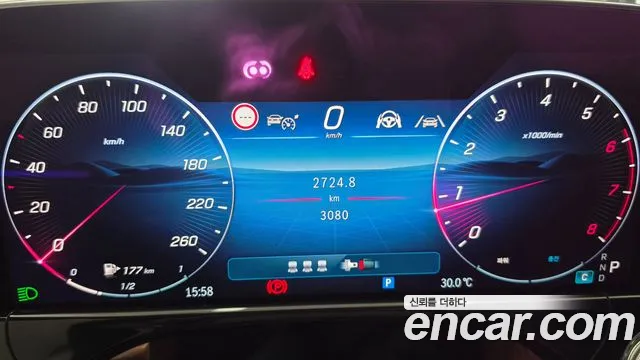 Mercedes-Benz E-Class — Фото автомобиля 8