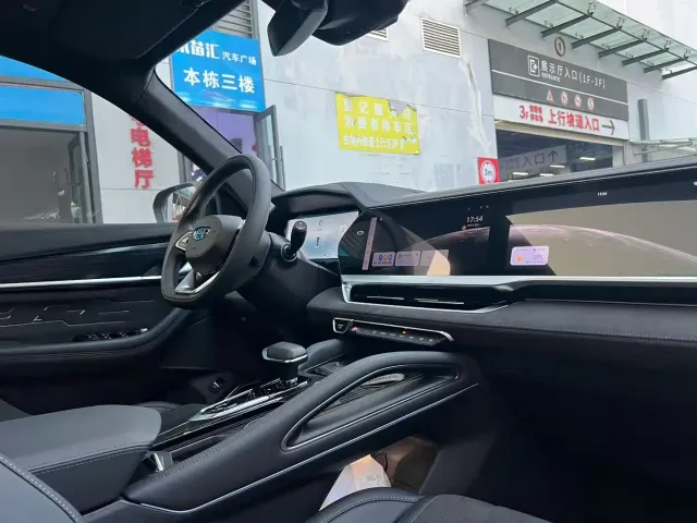Geely Xingyue L — Фото автомобиля 8