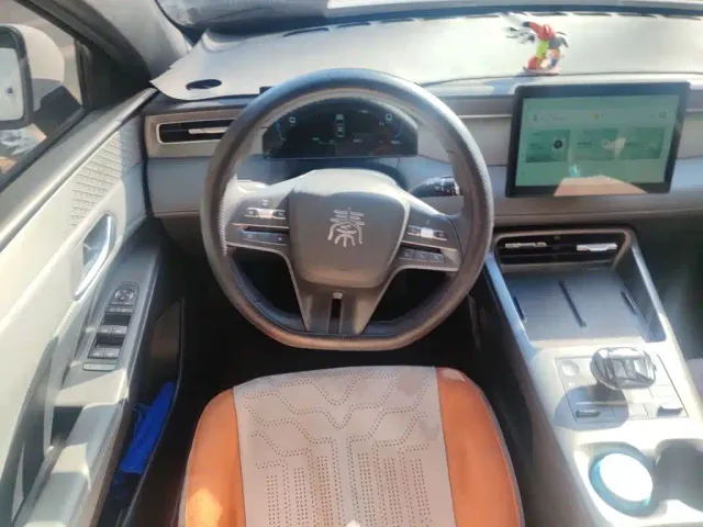 BYD Qin PLUS — Фото автомобиля 2