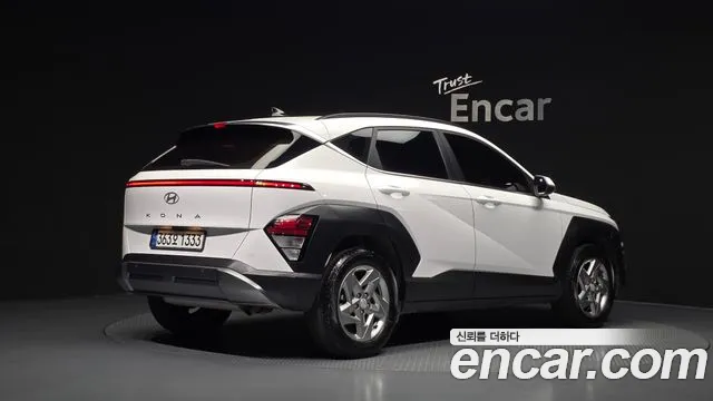 Hyundai Kona — Фото автомобиля 2