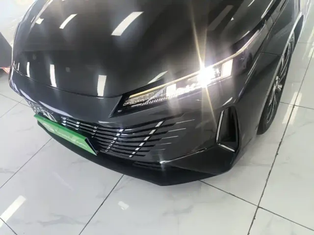 Changan Eado — Фото автомобиля 23