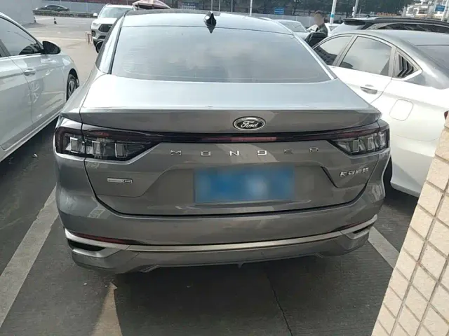 Ford Mondeo — Фото автомобиля 5