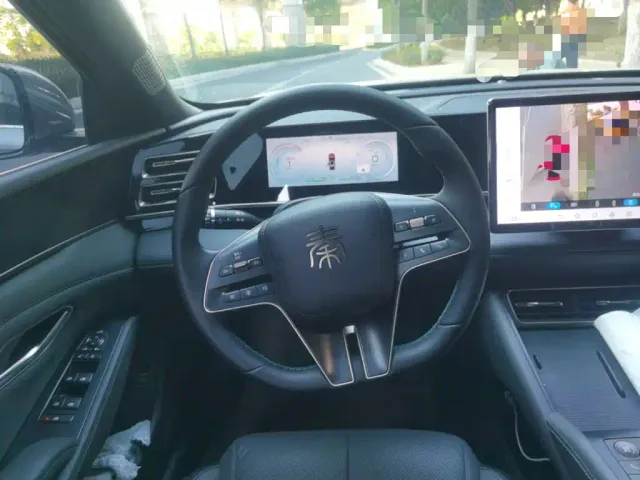 BYD Qin L — Фото автомобиля 6