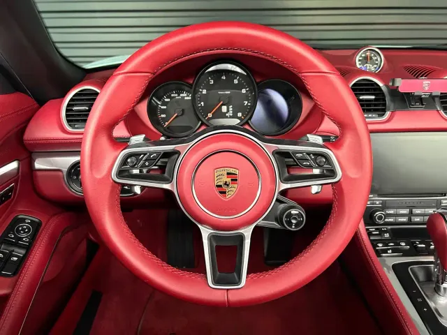 Porsche 718 — Фото автомобиля 9
