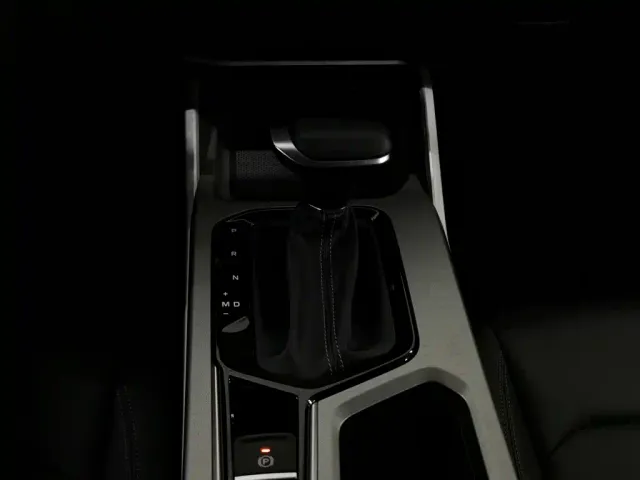 Geely Emgrand — Фото автомобиля 13