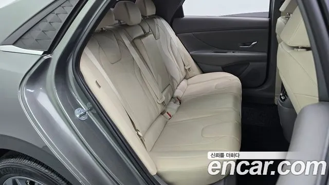 Hyundai AVANTE Новый Avante (CN7) — Фото автомобиля 11