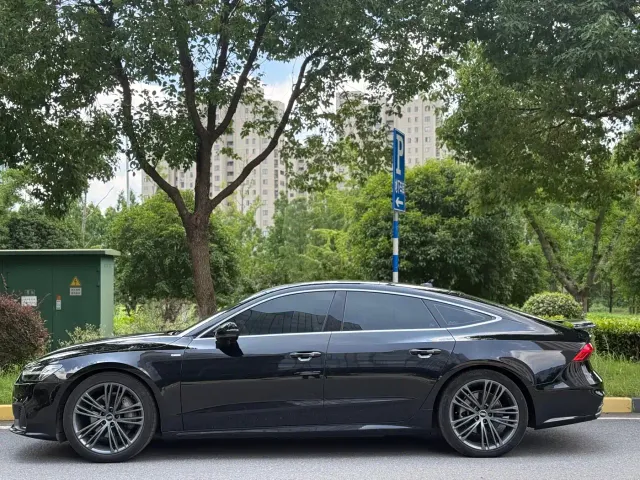 Audi A7 — Фото автомобиля 3