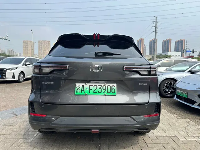 Changan Qiyuan Q05 — Фото автомобиля 7