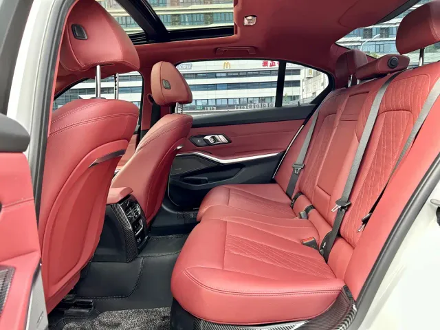 BMW 3 Series — Фото автомобиля 10