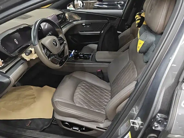 BYD Han — Фото автомобиля 10