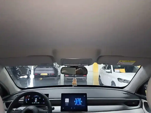 BYD Seal 05 DM-i — Фото автомобиля 17