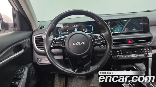 Kia Seltos Новый Seltos Бензин 2.0 2WD — Фото автомобиля 14