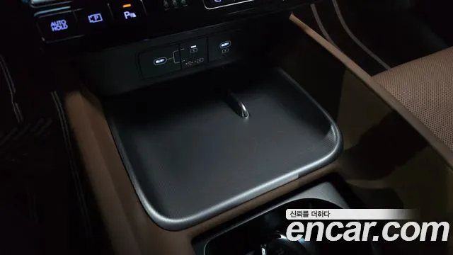 Hyundai Grandeur GN7 — Фото автомобиля 25
