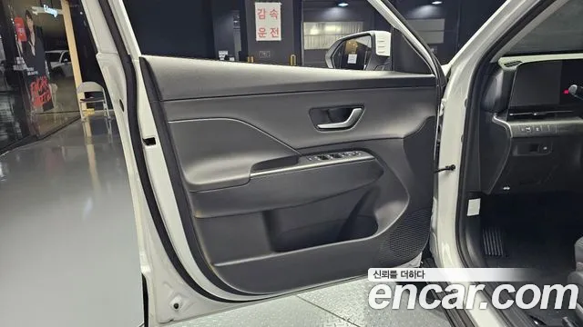 Hyundai Kona Kona (SX2) Бензин 1.6 турбо 2WD — Фото автомобиля 24