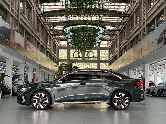 Audi Audi A3 2023 A3L Limousine 35 TFSI Fashion Sport — Фото автомобиля 2
