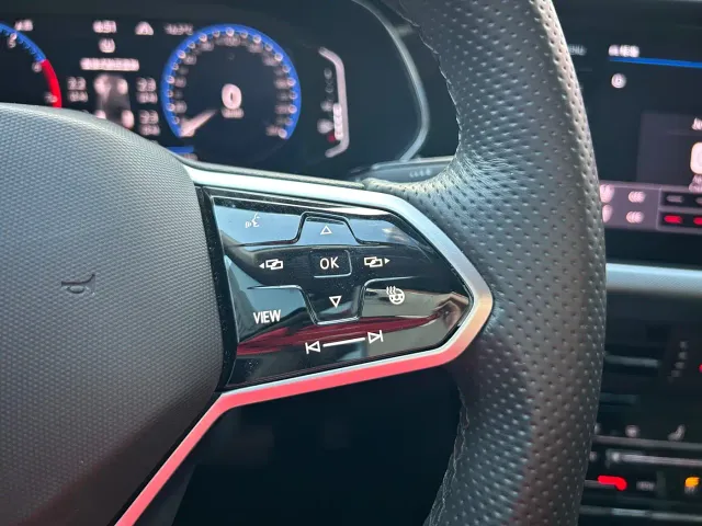 Volkswagen Passat — Фото автомобиля 15
