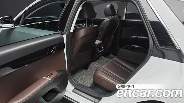 Hyundai Grandeur GN7 — Фото автомобиля 16