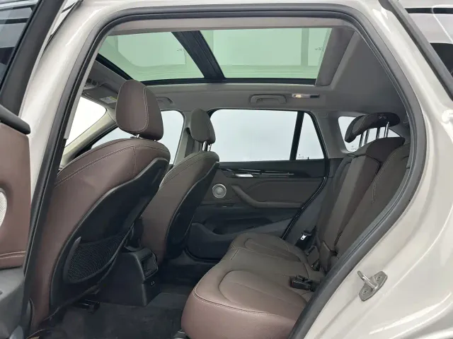 BMW X1 — Фото автомобиля 6