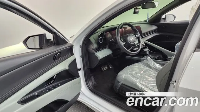 Hyundai AVANTE Новый Avante (CN7) — Фото автомобиля 9