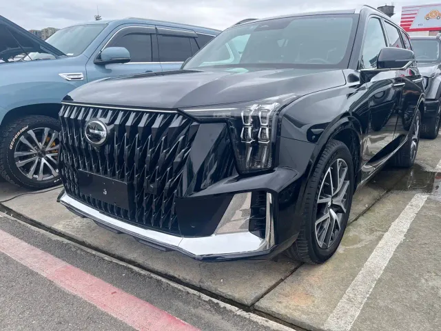 Фотография автомобиля — GAC Trumpchi GS8
