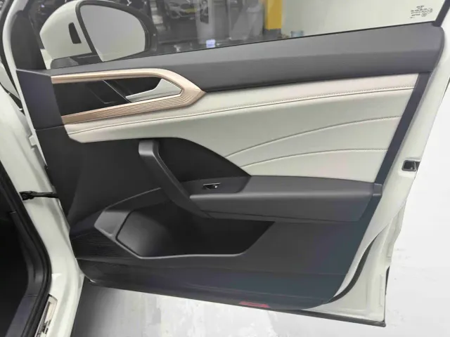 Volkswagen Tharu — Фото автомобиля 9