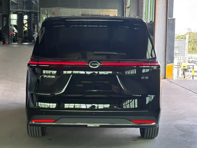 GAC Trumpchi E8 — Фото автомобиля 4