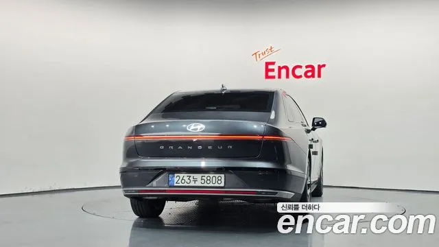 Hyundai Grandeur GN7 — Фото автомобиля 4
