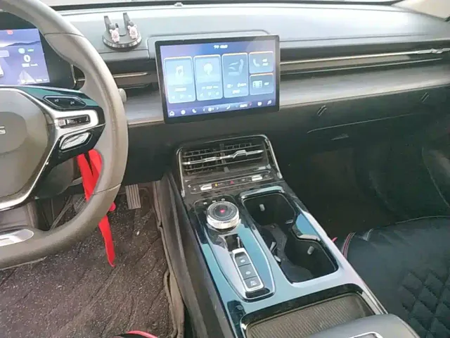 Wuling Starlight — Фото автомобиля 12