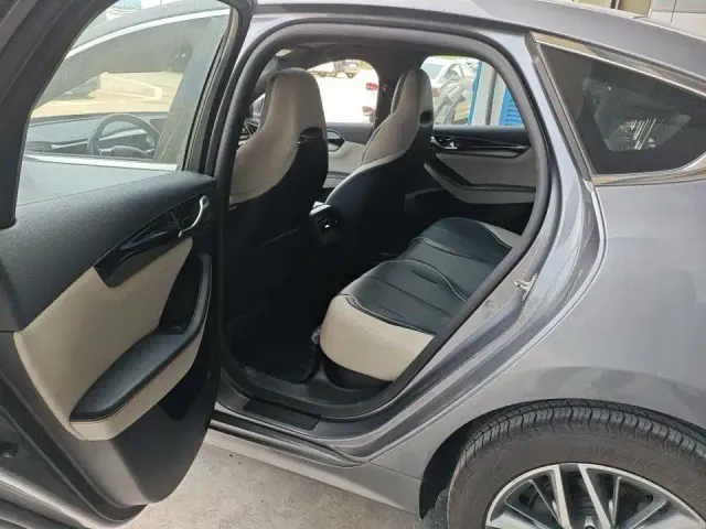 BYD Qin PLUS — Фото автомобиля 5