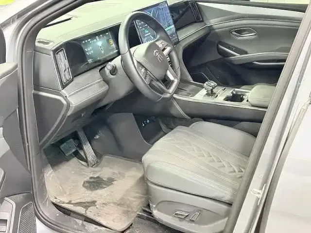 BYD Song L DM-i — Фото автомобиля 3
