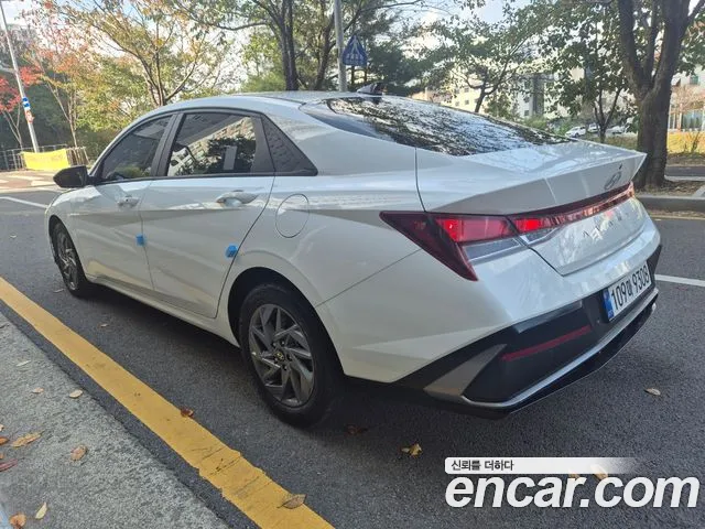 Hyundai Avante CN7 — Фото автомобиля 5