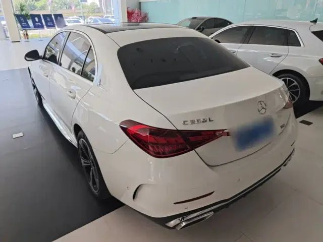 Mercedes-Benz C-Class — Фото автомобиля 4