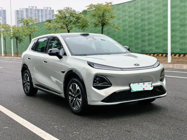 Changan Qiyuan Q05 — Фото автомобиля 3