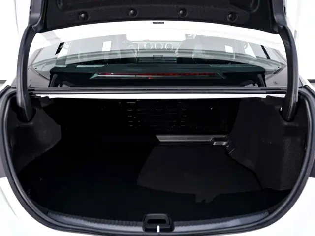 Mercedes-Benz C-Class — Фото автомобиля 22