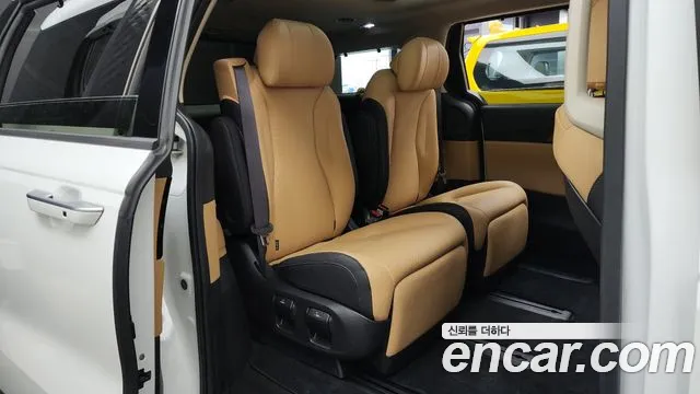 Kia Canival Carnival 4 поколение Бензин 7 мест Signature — Фото автомобиля 12