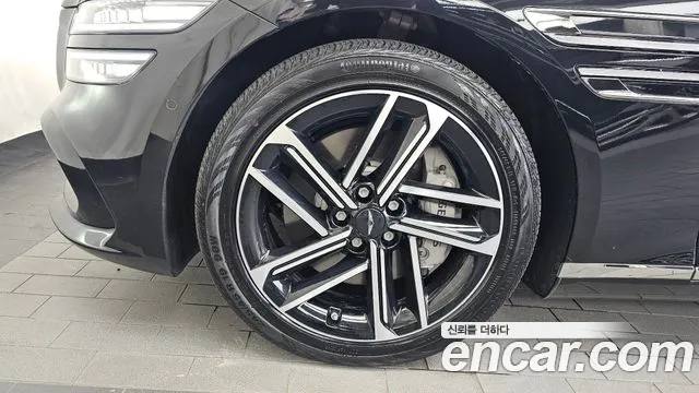 Genesis G80 Бензин 3.5 турбо AWD — Фото автомобиля 4