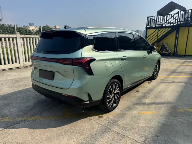 Dongfeng Fengxing Fengxing Yacht 2022 1.5T DCT Wave Chaser Edition — Фото автомобиля 16