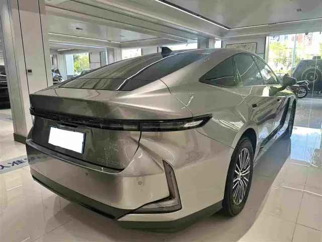 Lexus ES — Фото автомобиля 18