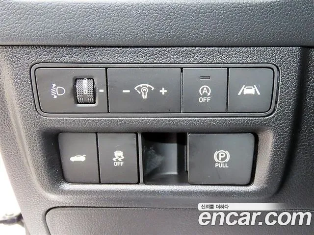 Hyundai Sonata — Фото автомобиля 12