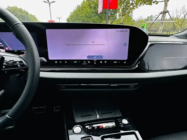 Audi A6L — Фото автомобиля 11