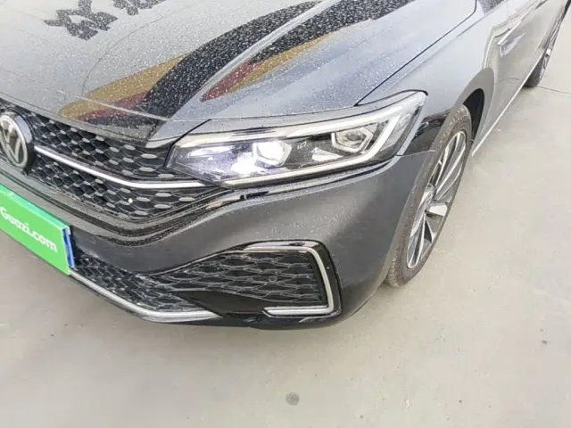 Volkswagen Passat — Фото автомобиля 23