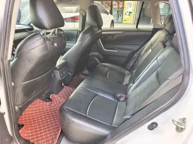 Toyota Wildlander — Фото автомобиля 5