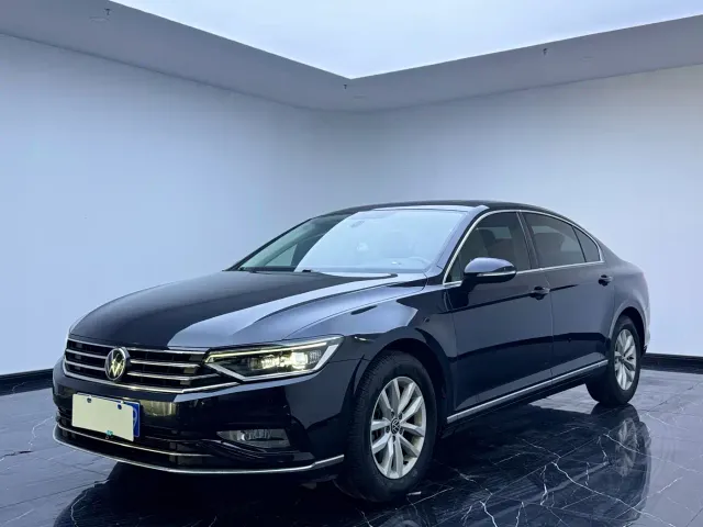 Фотография автомобиля — Volkswagen Magotan